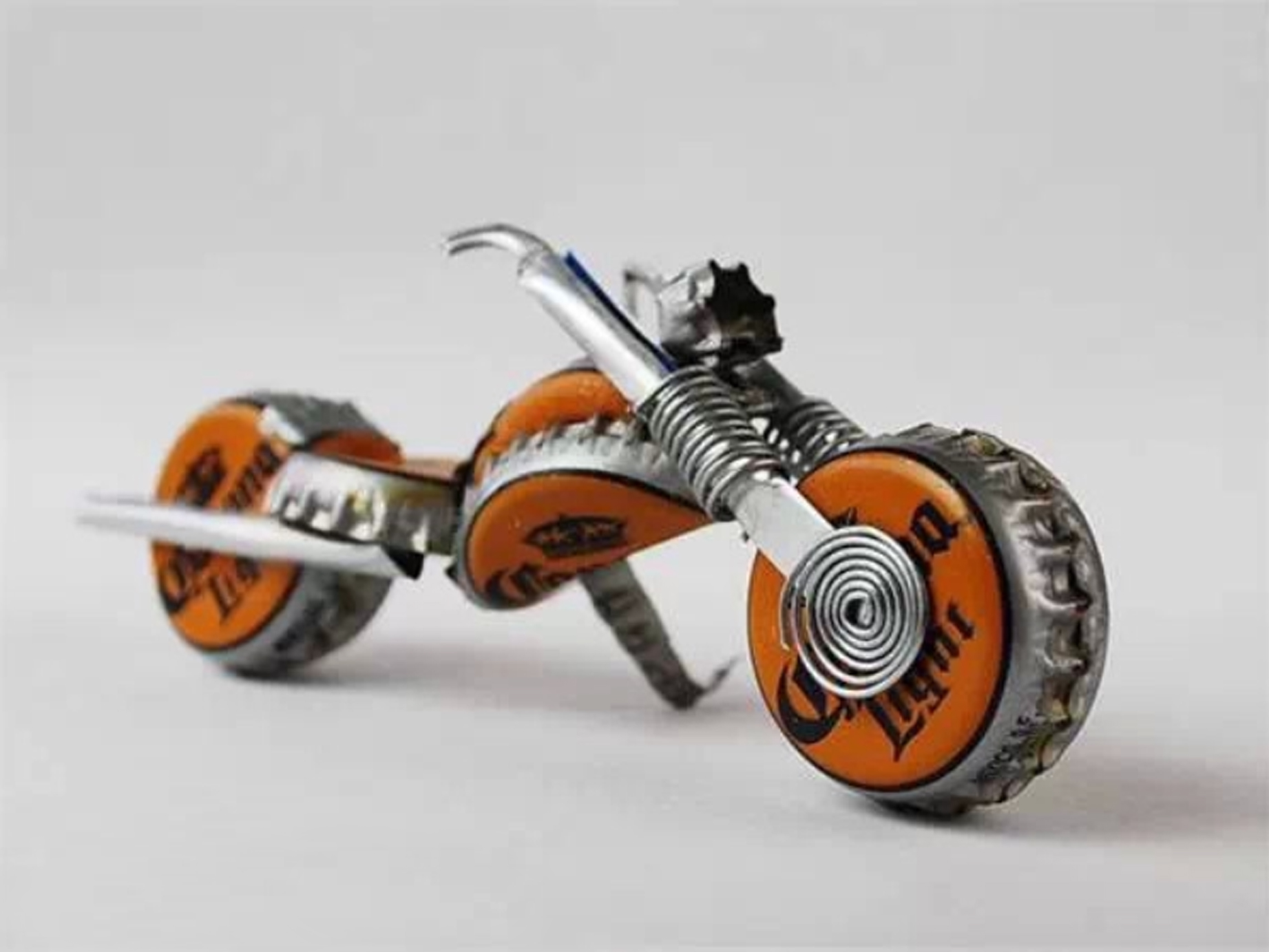 开盖有奖的瓶盖,开瓶有奖