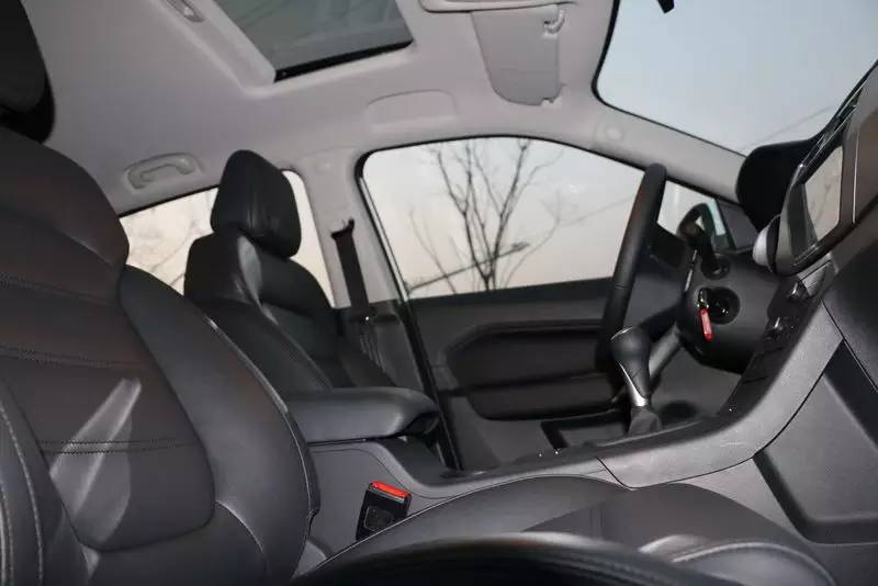 名爵锐腾两驱底盘解析,锐腾外观改装最佳方案