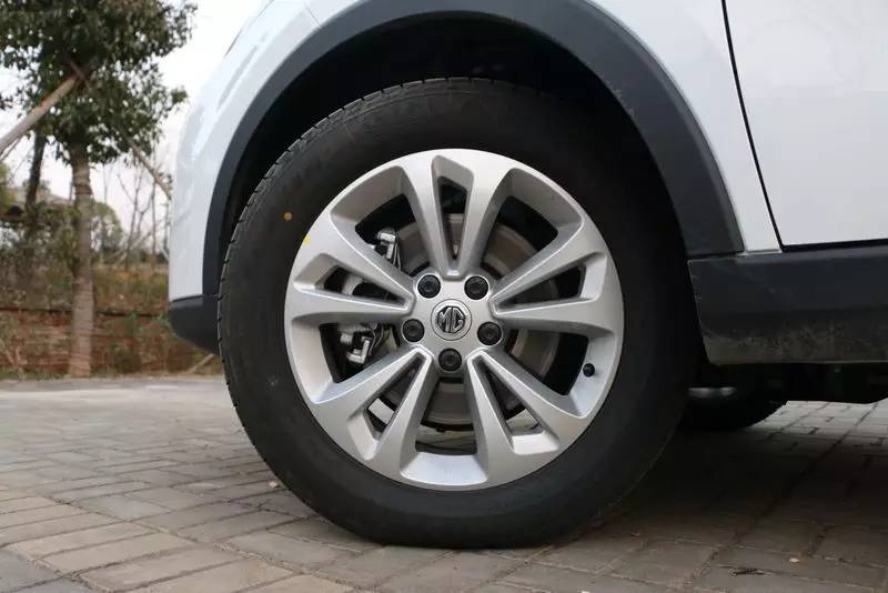 名爵锐腾两驱底盘解析,锐腾外观改装最佳方案