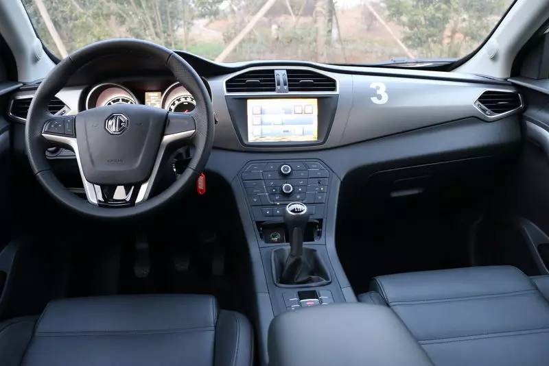 名爵锐腾两驱底盘解析,锐腾外观改装最佳方案