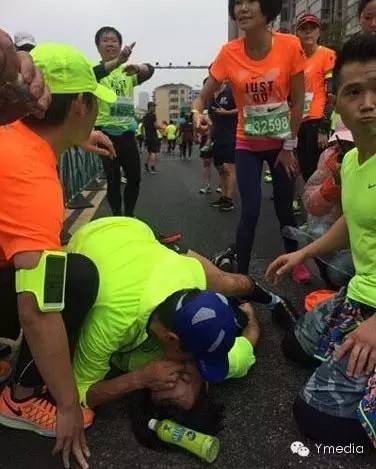 替你们累在运动鞋界的潮流面前本可人儿选择放手