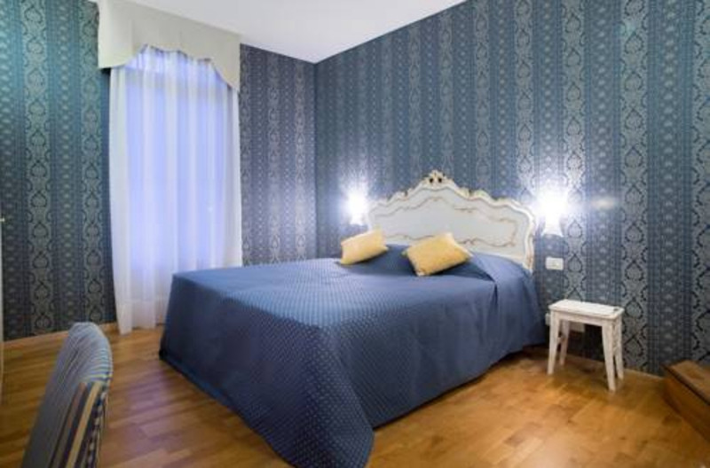 威尼斯附近有没有便宜的酒店,威尼斯哪些酒店好玩