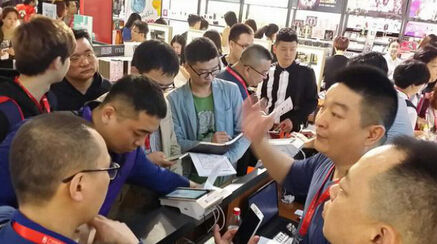 聚焦CHIC展：领客智慧门店带来全新经营方式