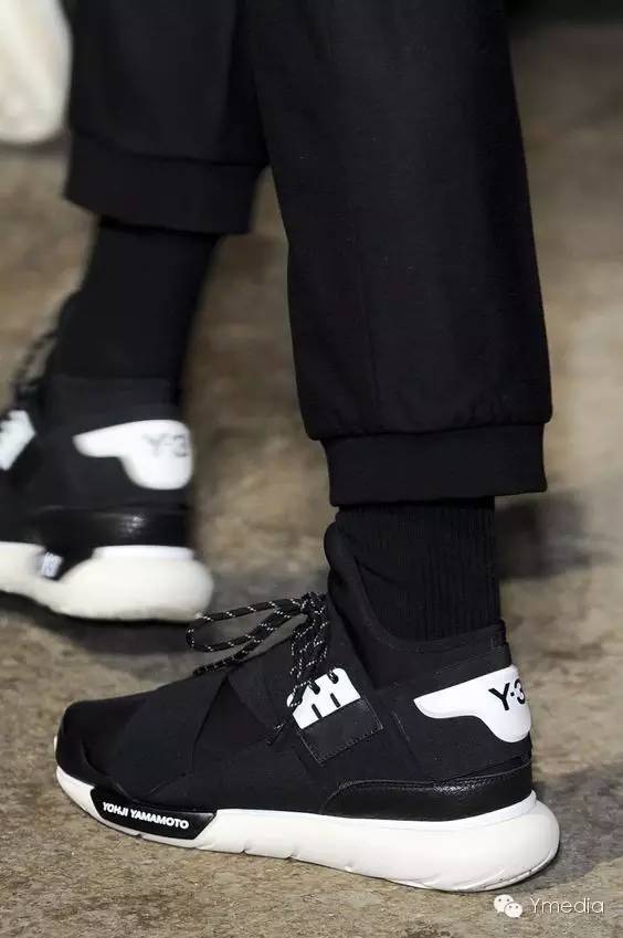 替你们累在运动鞋界的潮流面前本可人儿选择放手