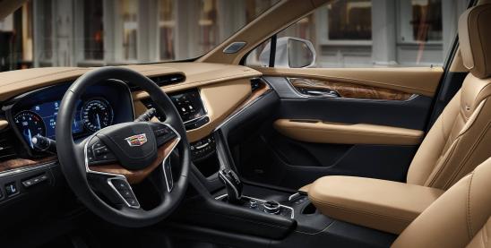 凯迪拉克xt5和奔驰glc260哪个好,凯迪拉克xt5汽车讲解