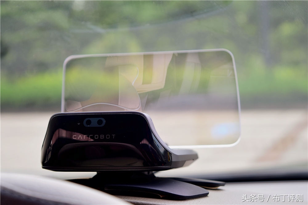 宝马改hud要换哪些东西,宝马330i标配hud抬头显示么