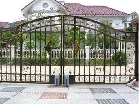 大门朝向风水有什么讲究的,院子大门的朝向西北风水