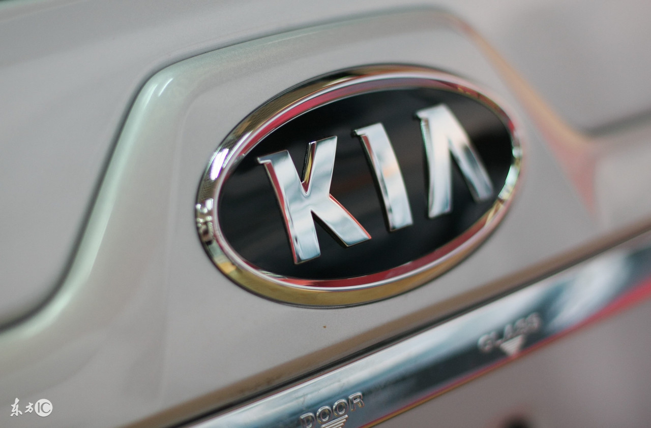 起亚k5和起亚k5凯酷是一辆车吗,17款起亚k5和16款起亚k5底盘区别