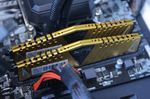 威刚z1ddr43600超频,威刚z1内存条评测