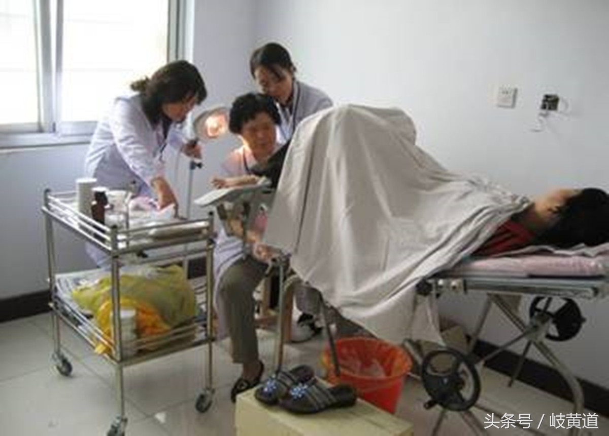 宫颈糜烂不是病，过度治疗反伤子宫，这是为什么？