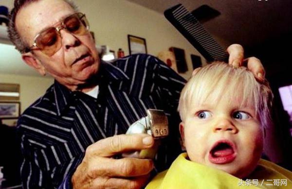 宝宝理发不求人选一款安全的婴儿理发器