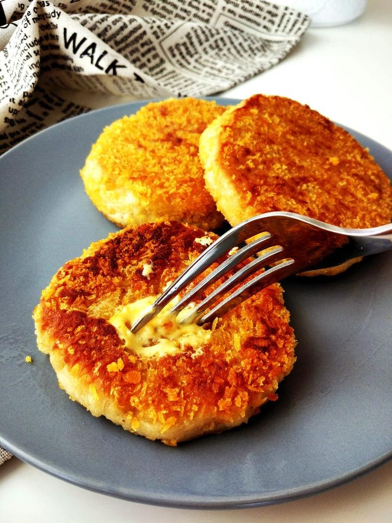 奶酪可乐饼正宗做法,马苏里拉奶酪可乐饼