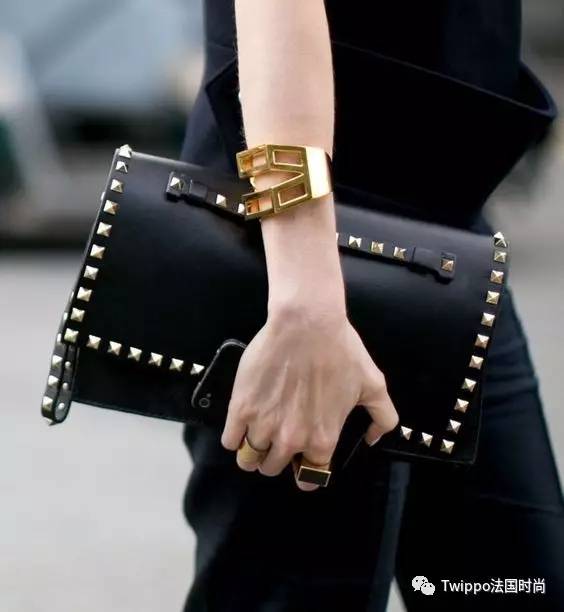 迷你小肩包,现在还流行小皮包包吗