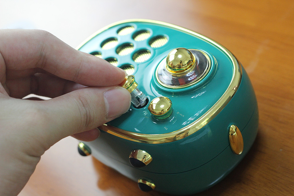 猫王收音机mw2与mw2a区别是什么,猫王最高端收音机