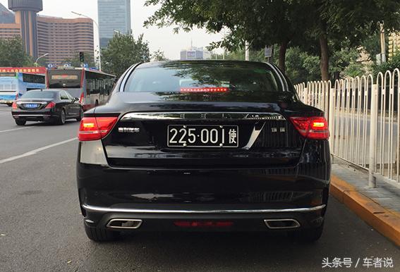 偶遇黑车牌,路遇黑色吉利博瑞