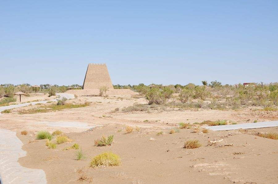 *疆新**第一县级市,拥有自己的211大学,连机场都有两座