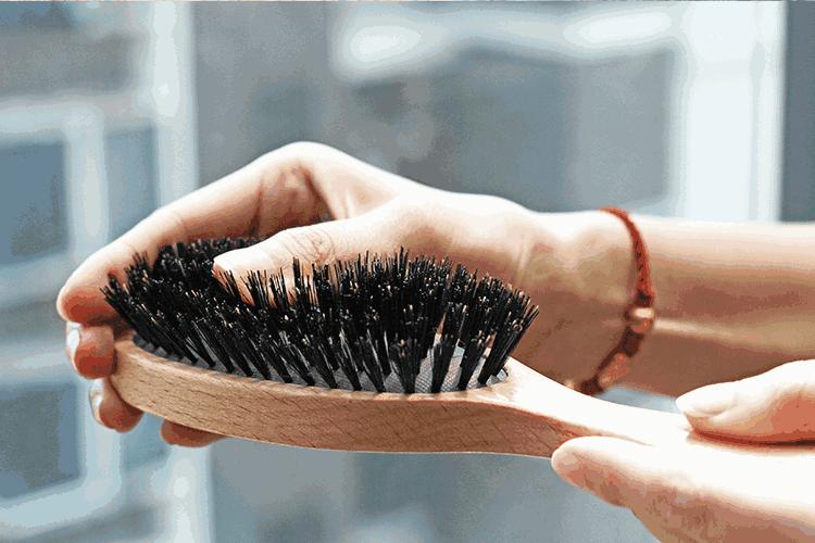 明星推荐的檀木梳子,最新款超级好用的梳子