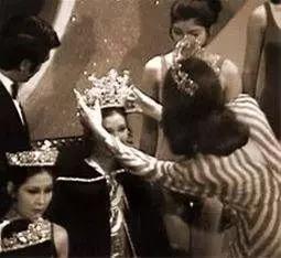 港姐70年：从豪门儿媳，到街边站台，背后是香港经济的大洗牌