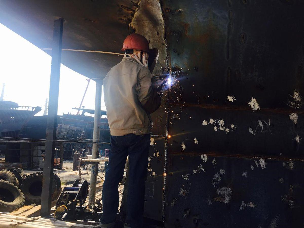 一艘渔船是怎样建造成的？这群北海匠人用一辈子来告诉你答案