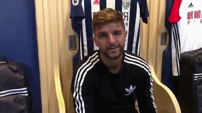 足球场上的各种奇葩操作,什么足球花式动作能秀翻全场