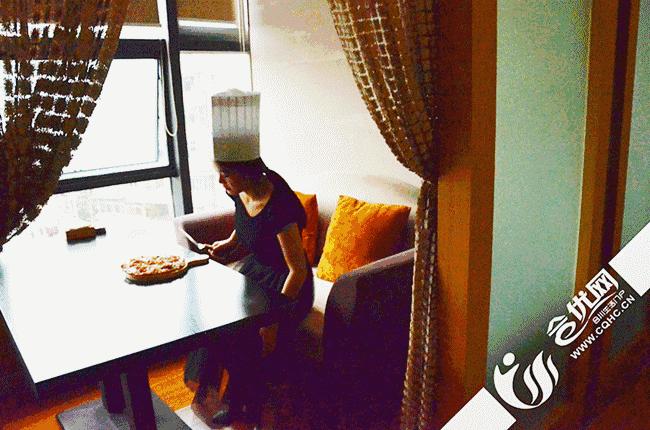 有颜值的披萨制作,合川女汉子