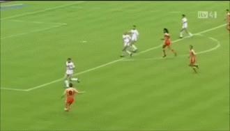 足球哪个人是最好的,足球谁巅峰最强