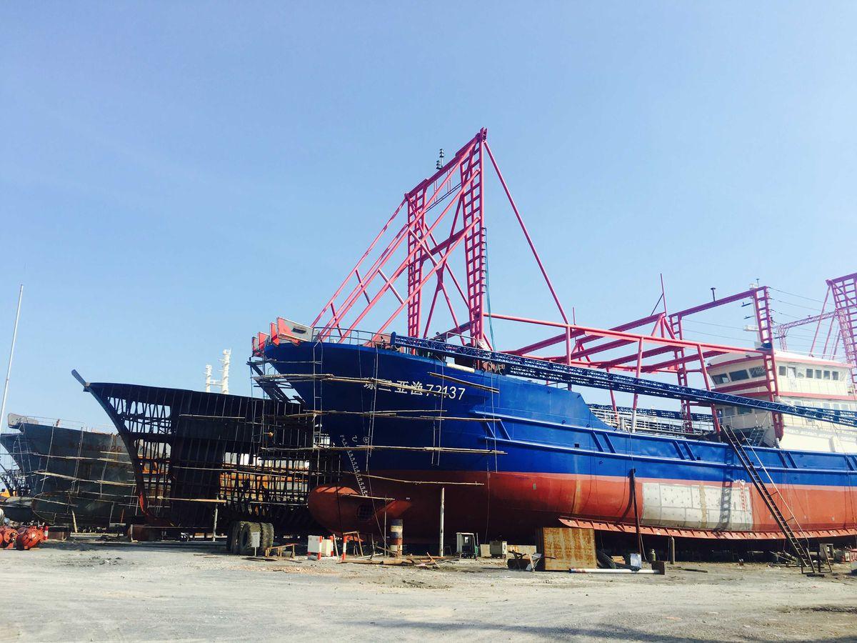 一艘渔船是怎样建造成的？这群北海匠人用一辈子来告诉你答案
