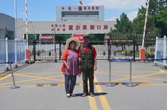 带着老伴穷游,开房车带老伴穷游