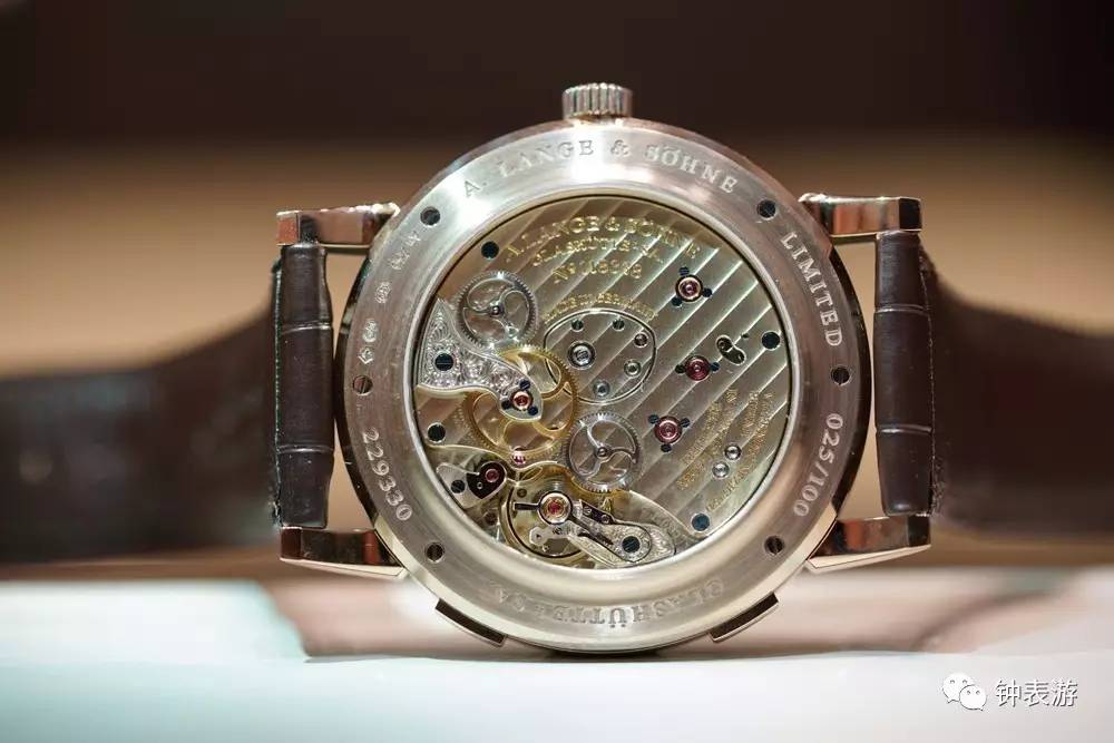 朗格走世界图片,朗格诵读