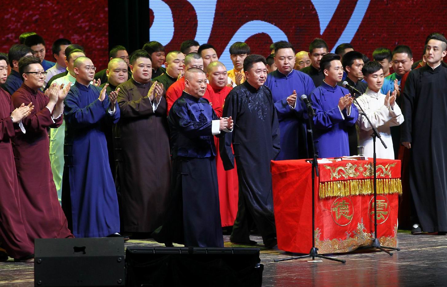 真正马派传人，农学院知名校友，曾在德云社实习，如今已是元老