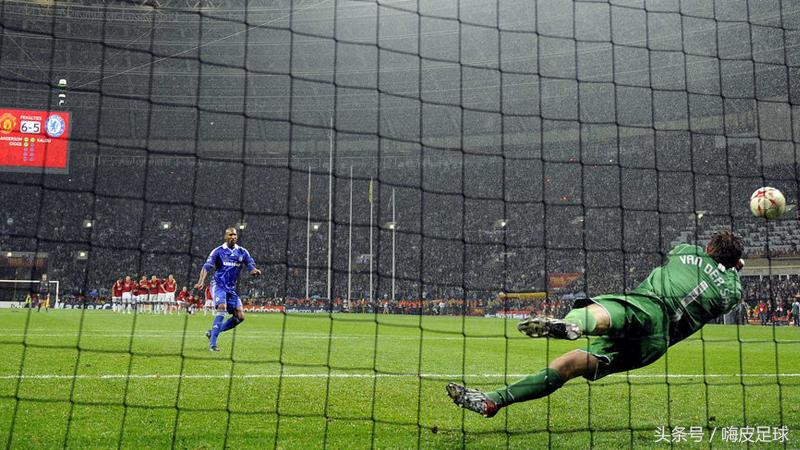 曼联穆里尼奥三冠,曼联三比一逆转巴黎