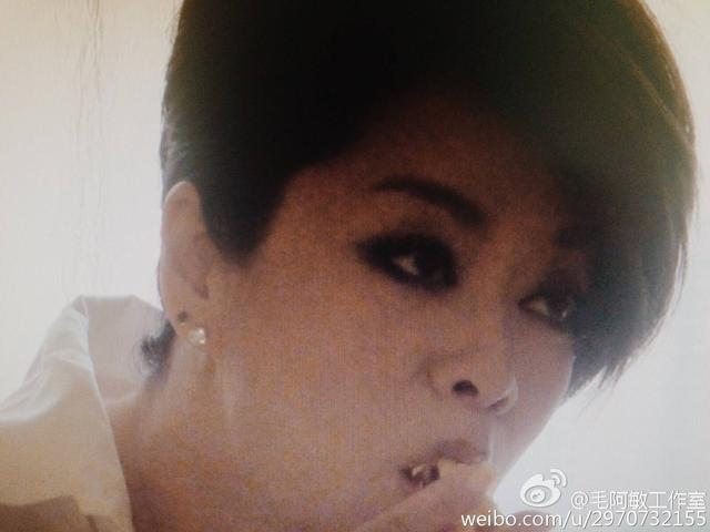 鏉庢櫒璧典附棰栧寲濡嗗搧,鏉庢櫒鍜岃档涓介鍚冮キ