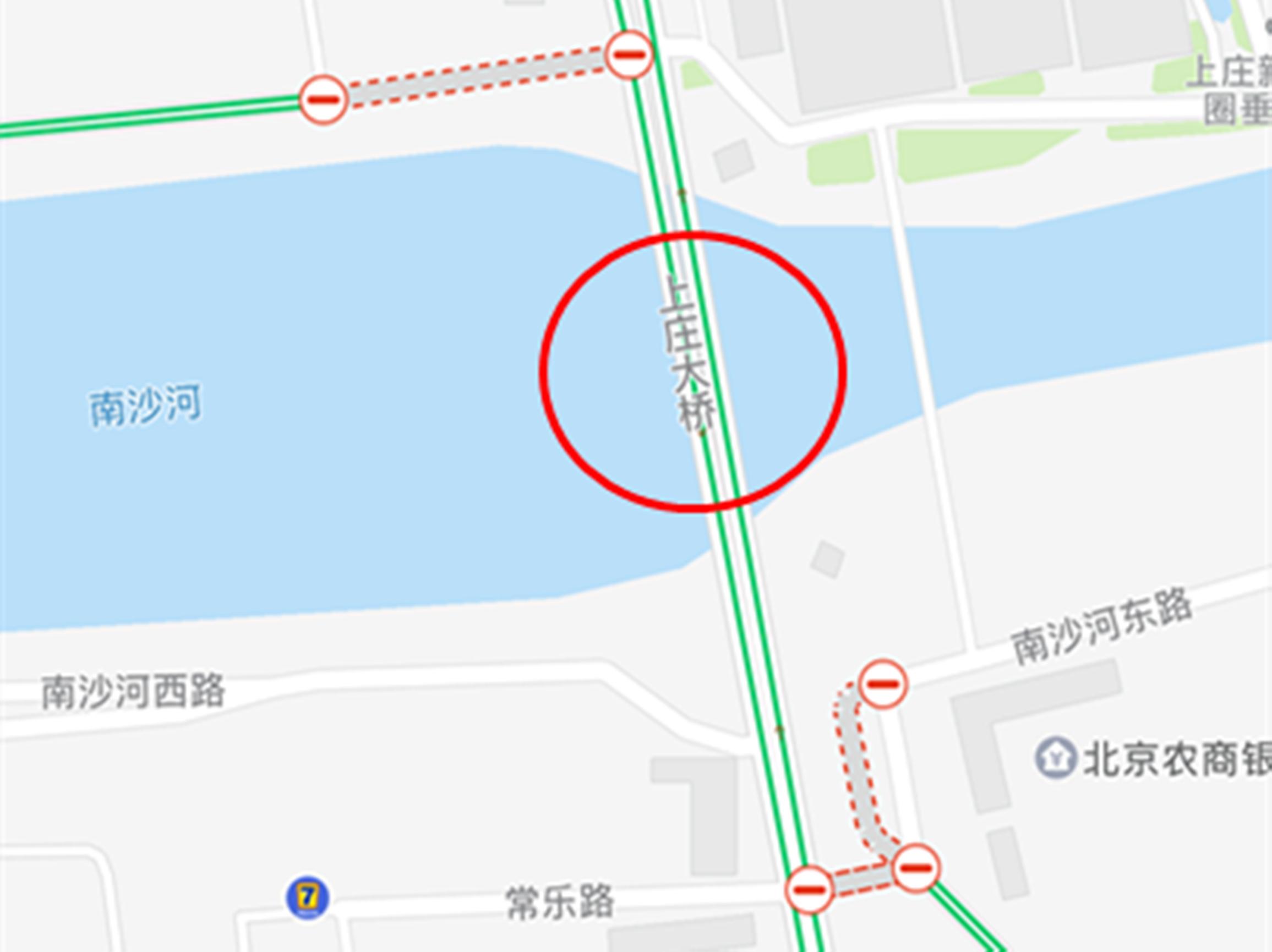 自驾上庄水库,渔塘垂钓赏荷花,管理大爷沿河种水草!