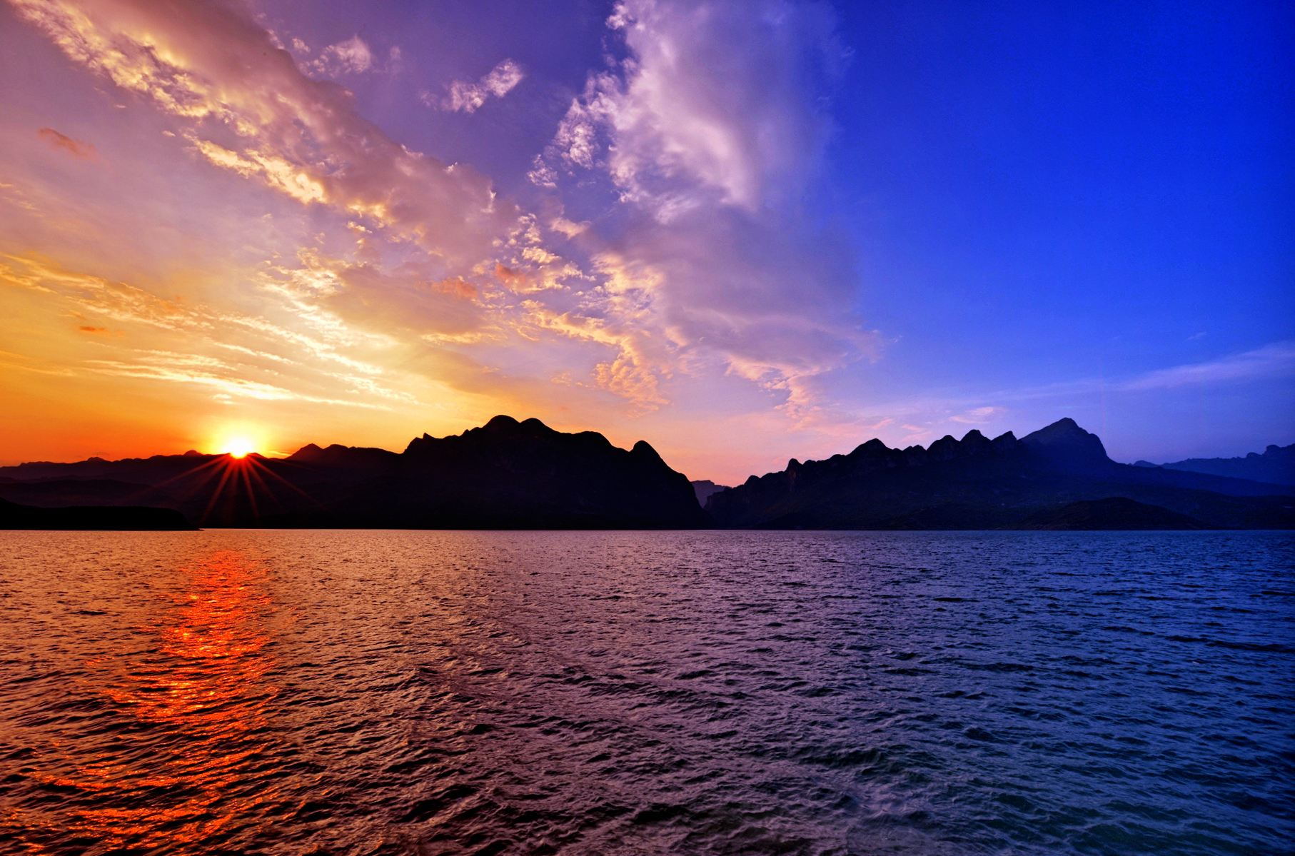 中国唯一一个省级经济特区,中国唯一一个特区县城