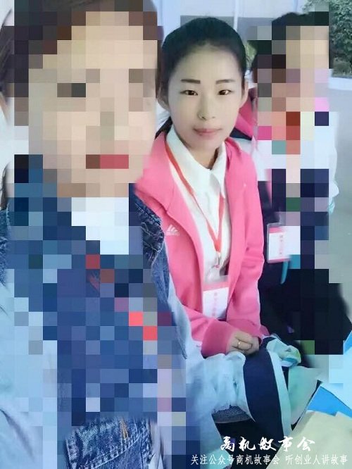 漂亮女生创业卖什么,漂亮女大学生赚钱