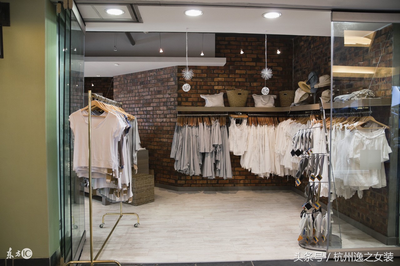 服装店衣服整体怎么陈列出高级感,服装换季陈列技巧面面观