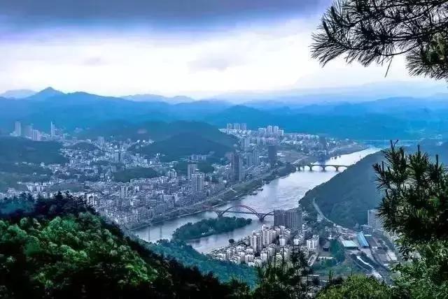 杭州房价跌了?9月最新小区楼盘价格榜出炉!你家房价跌了吗?