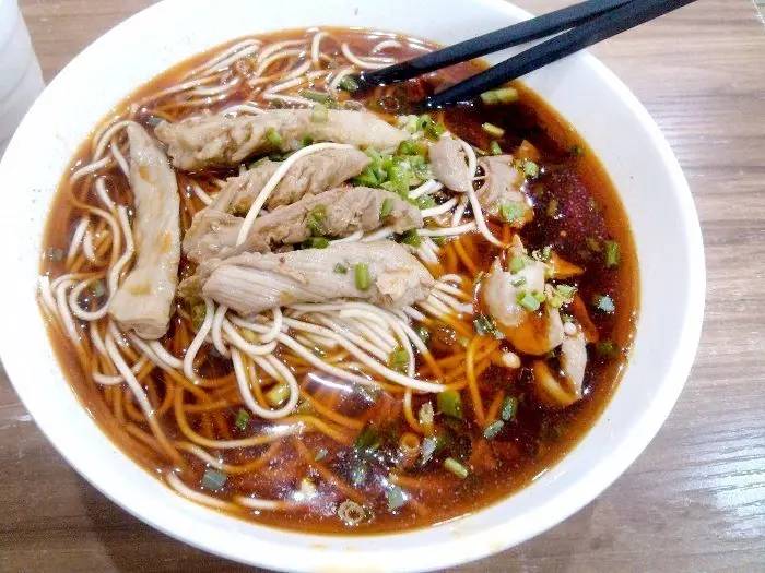 揣一张毛爷爷，吃遍长虹国际广场！