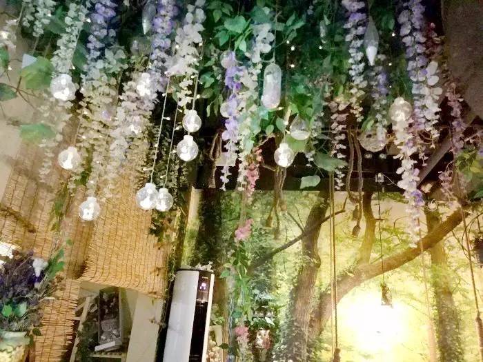 揣一张毛爷爷，吃遍长虹国际广场！