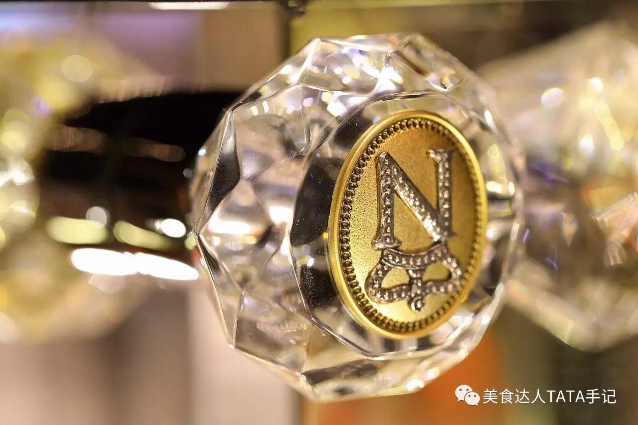 拿破仑一世干邑味道,拿破仑干邑vsop什么味道