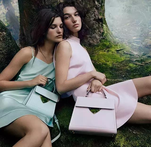 给男朋友买的包包推荐,如果老公给你2万你会买什么