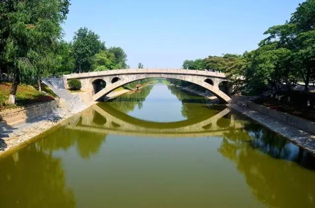 带着老伴穷游,开房车带老伴穷游