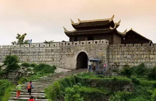 太精辟!一句话形容贵州88区县,看到自己的家乡笑死了!哈哈哈