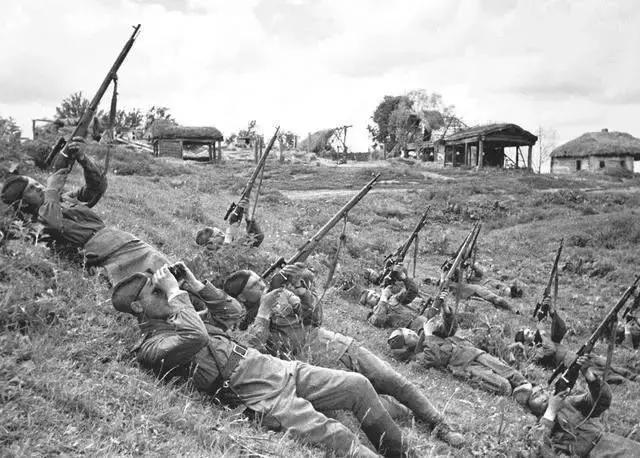 他以轨道作借条掳走美国卫星，巧追彗星碾压各国航天局