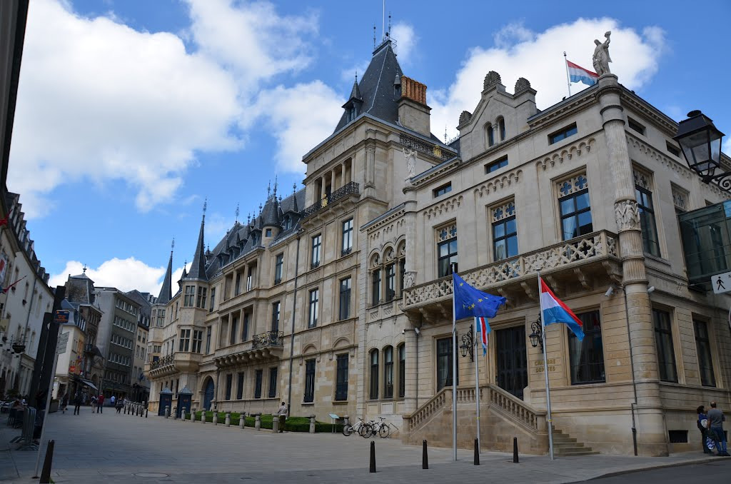 卢森堡最好看的城堡,卢森堡为什么被叫做袖珍王国