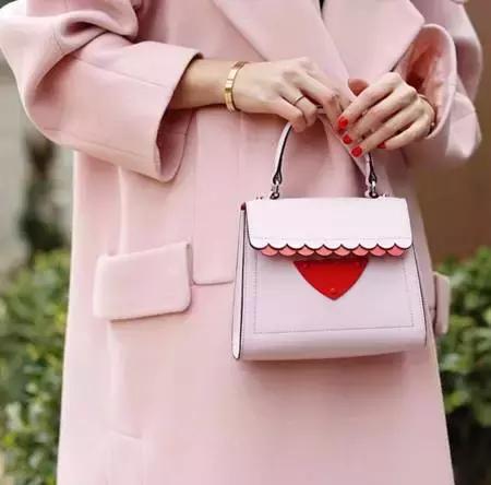 给男朋友买的包包推荐,如果老公给你2万你会买什么