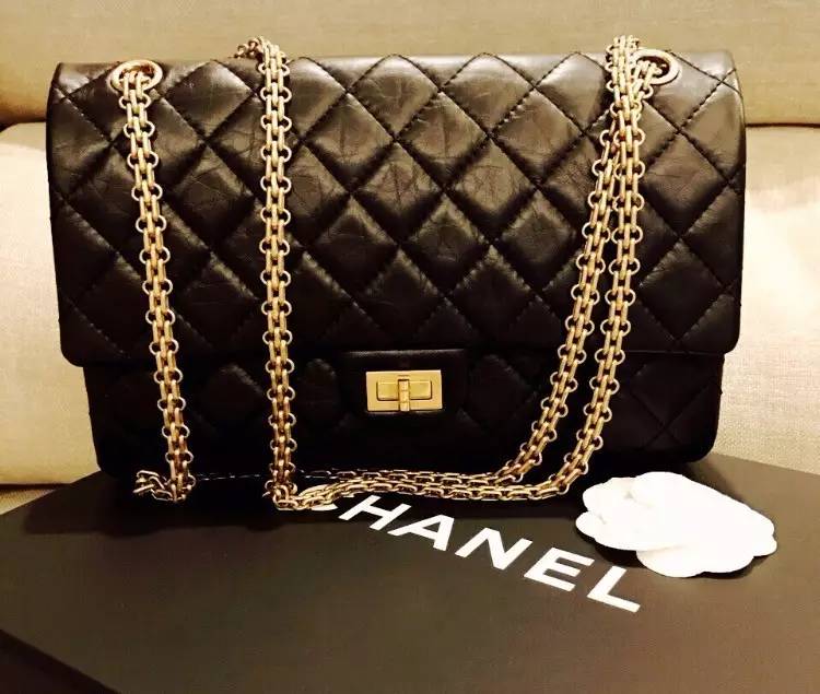 总说要Chanel、LV包包,但你连锁扣怎么打开都不知道!