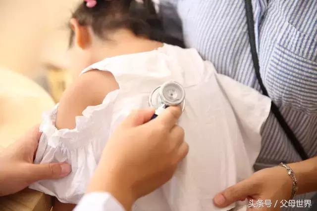 孩子上幼儿园总是发烧要不要休学,孩子在幼儿园发烧怎样跟家长沟通