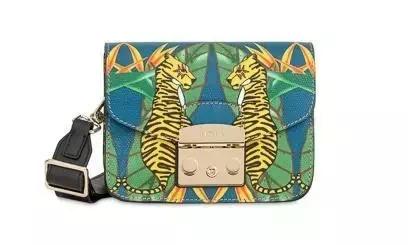 给男朋友买的包包推荐,如果老公给你2万你会买什么