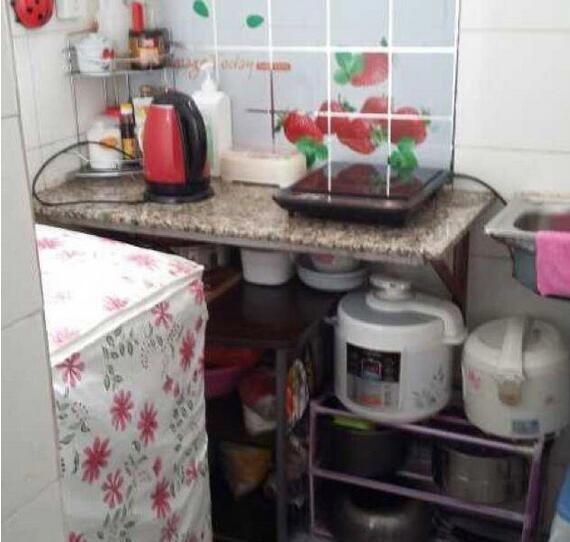 一家三口在深圳租房日常,一家五口在深圳租房三房二厅